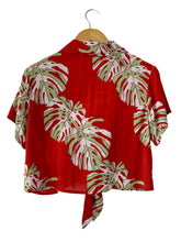 Aloha Button Crop - Kalikimaka