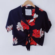 Aloha Button Crop - Malihini Floral