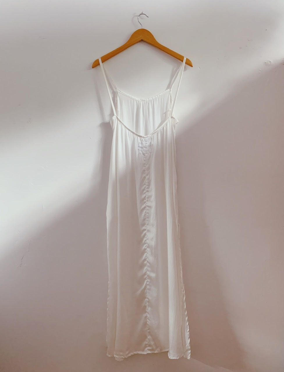 KAIONE SILK DRESS - White Sand