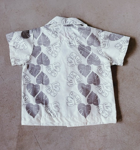 KEIKI ALOHA SHIRT - Cream/Grey Monstera