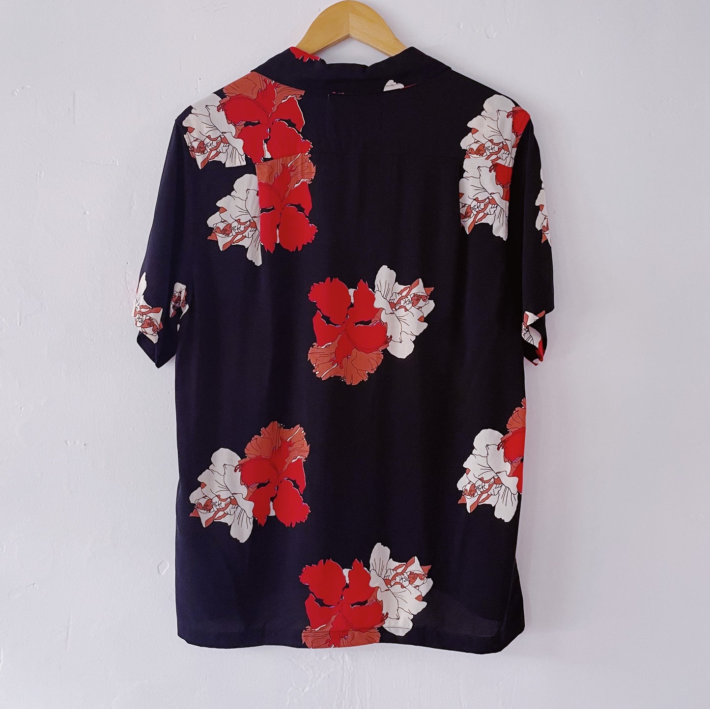 Mens Aloha Shirt - Malihini Floral