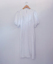 WAIPAHĒ MUʻU - White Linen